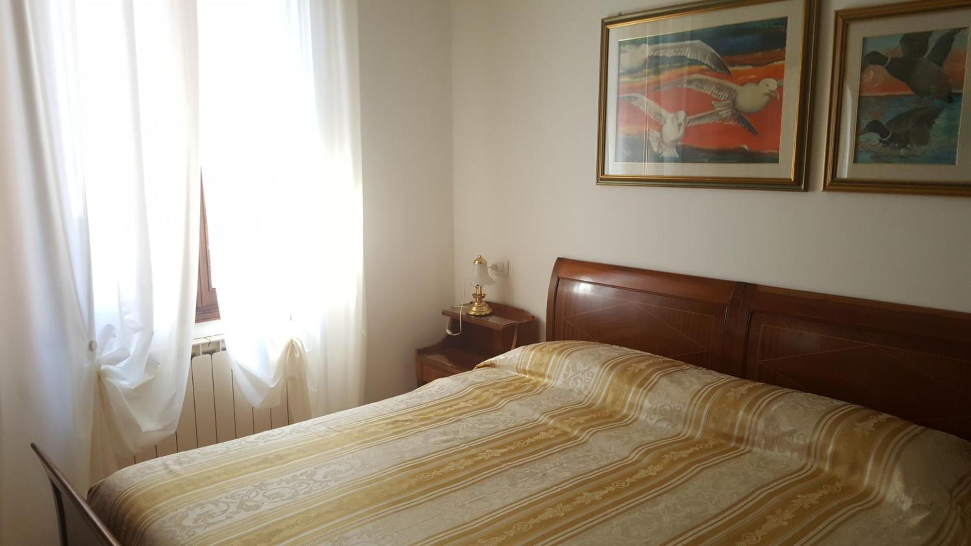Chiara Apartment Mestre Luaran gambar