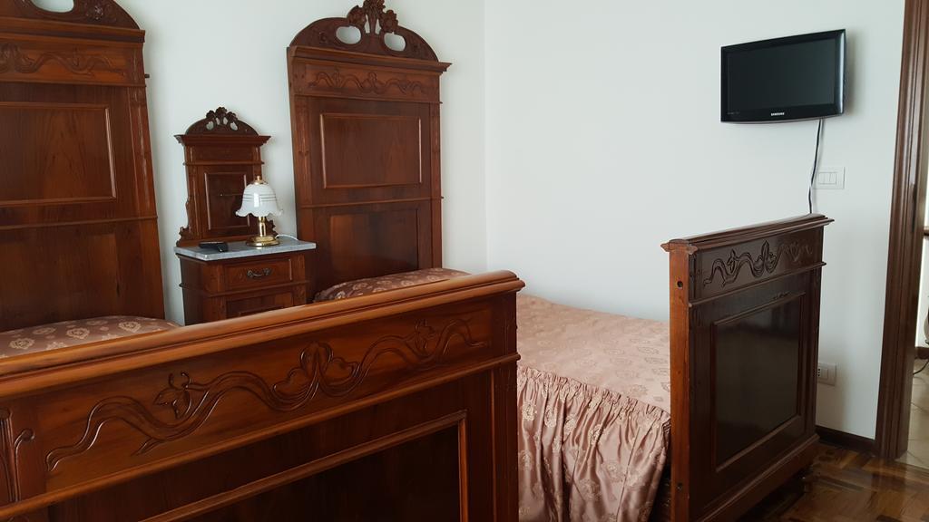 Chiara Apartment Mestre Luaran gambar